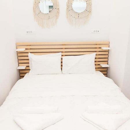 Full-Renovated, Adorable Apartment In Athens Luaran gambar